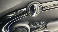 MINI Hatchback 1.5 Cooper Classic 5dr Auto Petrol Hatchback